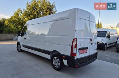 Грузовой фургон Renault Master 2022 в 