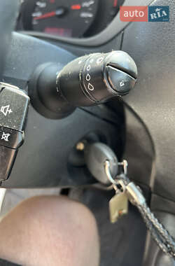 Грузовой фургон Renault Master 2012 в 