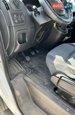 Грузовой фургон Renault Master 2012 в 