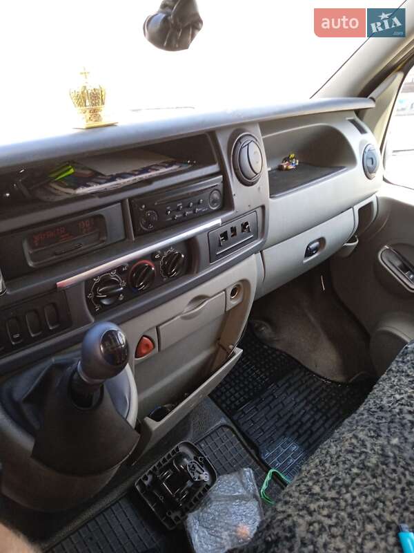 Вантажний фургон Renault Master 2005 в Тернополі фото 13 Вантажний фургон Renault Master 2005 в Тернополі