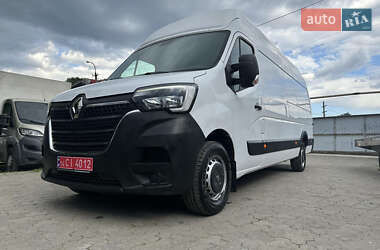 Грузопассажирский фургон Renault Master 2020 в 