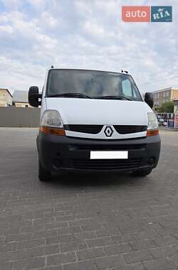 Вантажний фургон Renault Master 2008 в Рівному