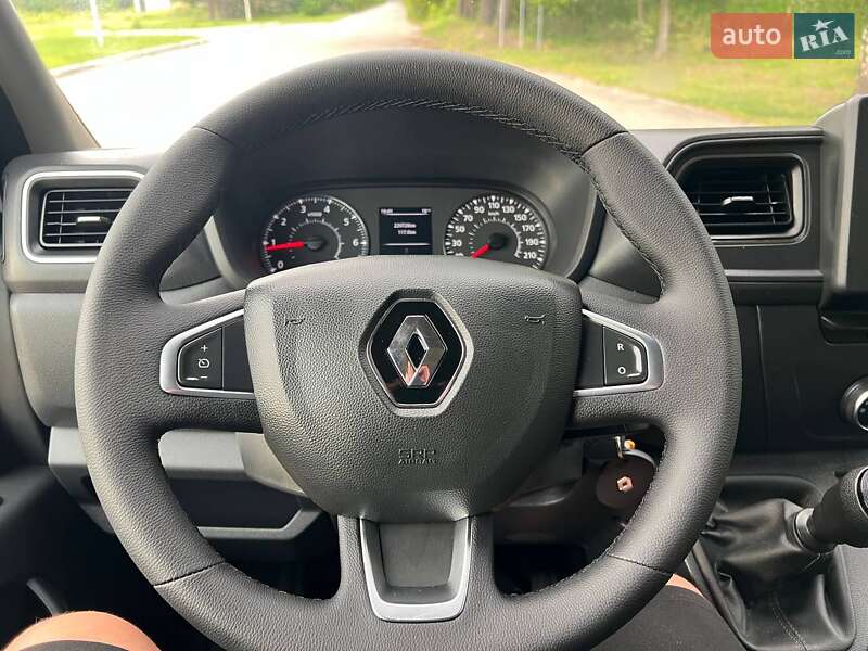 Грузовой фургон Renault Master 2022 в Киеве