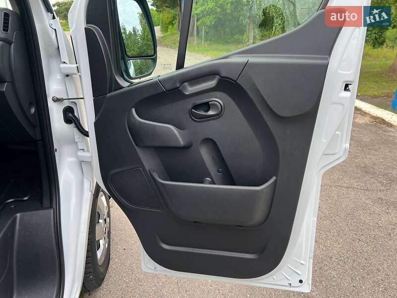 Грузовой фургон Renault Master 2022 в Киеве