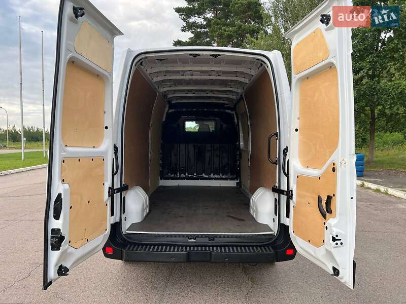Грузовой фургон Renault Master 2022 в Киеве