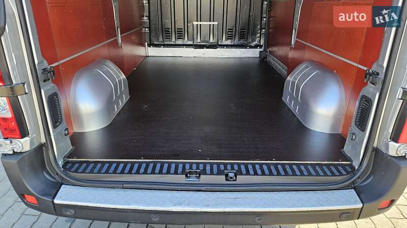 Вантажний фургон Renault Master 2021 в Радомишлі