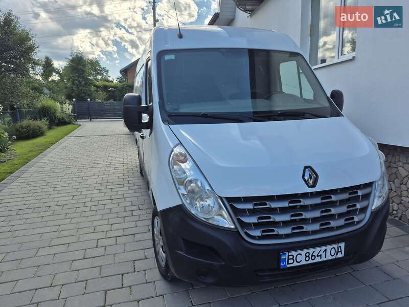 Вантажний фургон Renault Master 2014 в Дрогобичі
