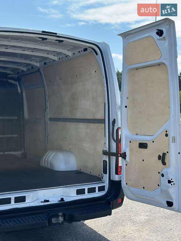 Грузовой фургон Renault Master 2018 в Дубно