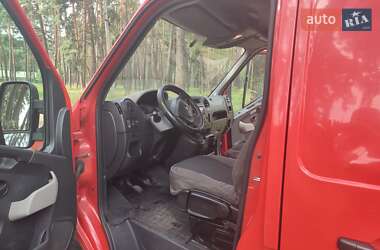 Грузовой фургон Renault Master 2015 в 