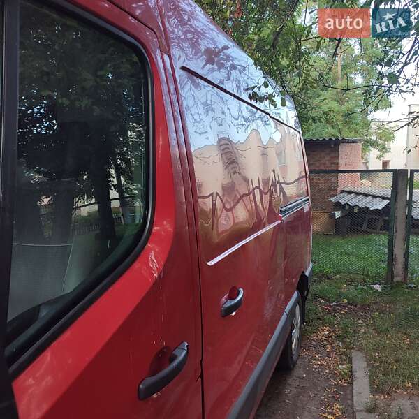Грузовой фургон Renault Master 2015 в Чернигове