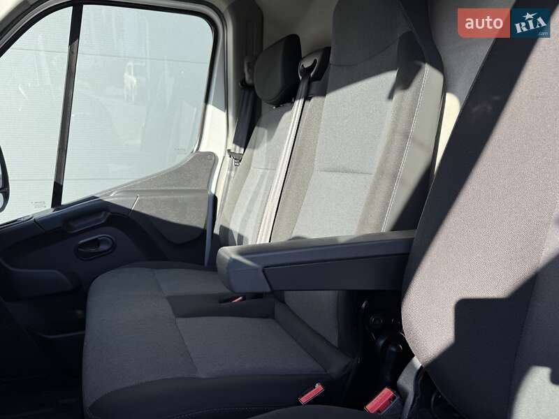 Грузовой фургон Renault Master 2023 в Киеве