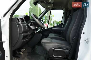 Грузовой фургон Renault Master 2020 в 
