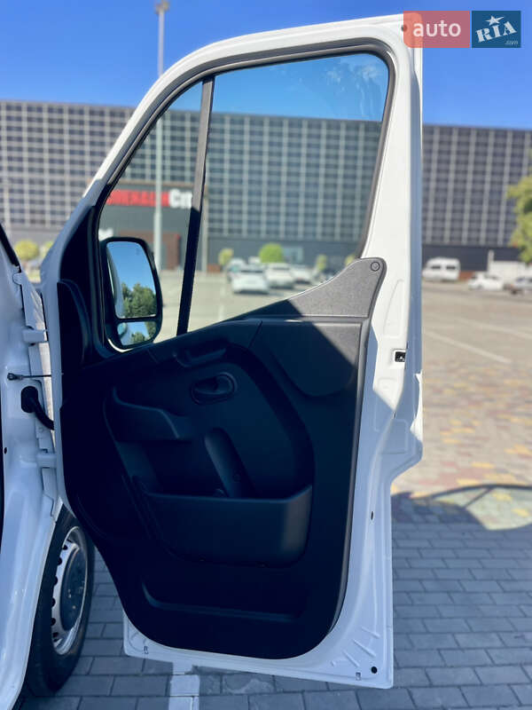 Грузовой фургон Renault Master 2021 в Луцке