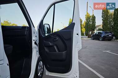 Грузовой фургон Renault Master 2021 в 