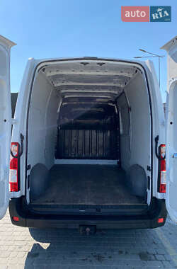 Грузовой фургон Renault Master 2019 в 
