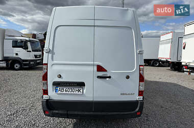 Грузовой фургон Renault Master 2016 в 