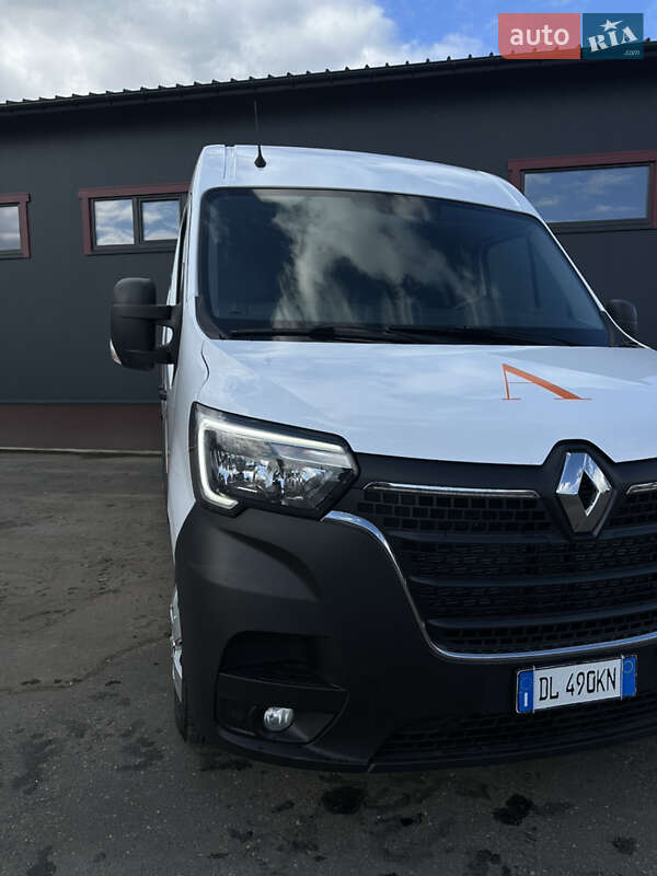 Грузовой фургон Renault Master 2022 в Долине