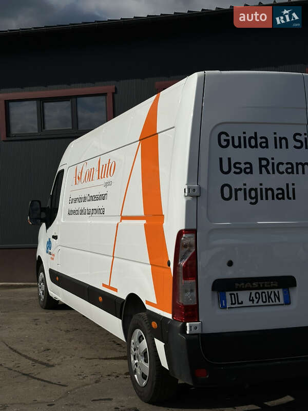 Грузовой фургон Renault Master 2022 в Долине