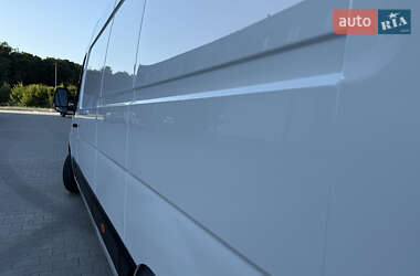 Грузовой фургон Renault Master 2021 в 