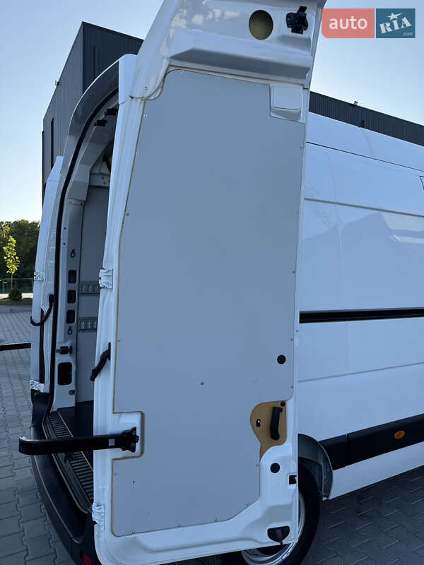 Грузовой фургон Renault Master 2021 в Дубно