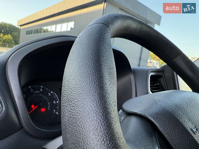 Грузовой фургон Renault Master 2021 в Дубно