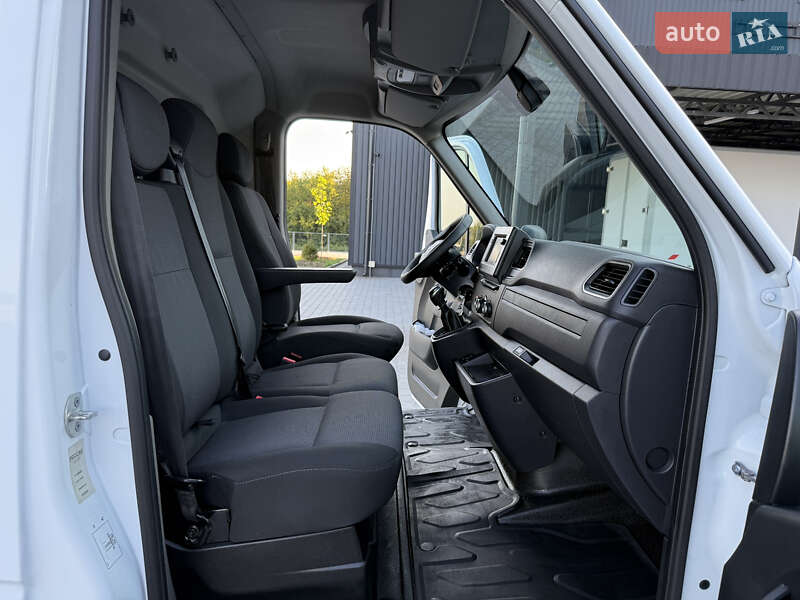 Грузовой фургон Renault Master 2021 в Дубно