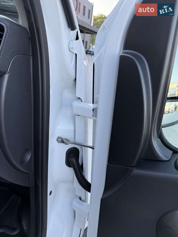 Грузовой фургон Renault Master 2021 в Дубно