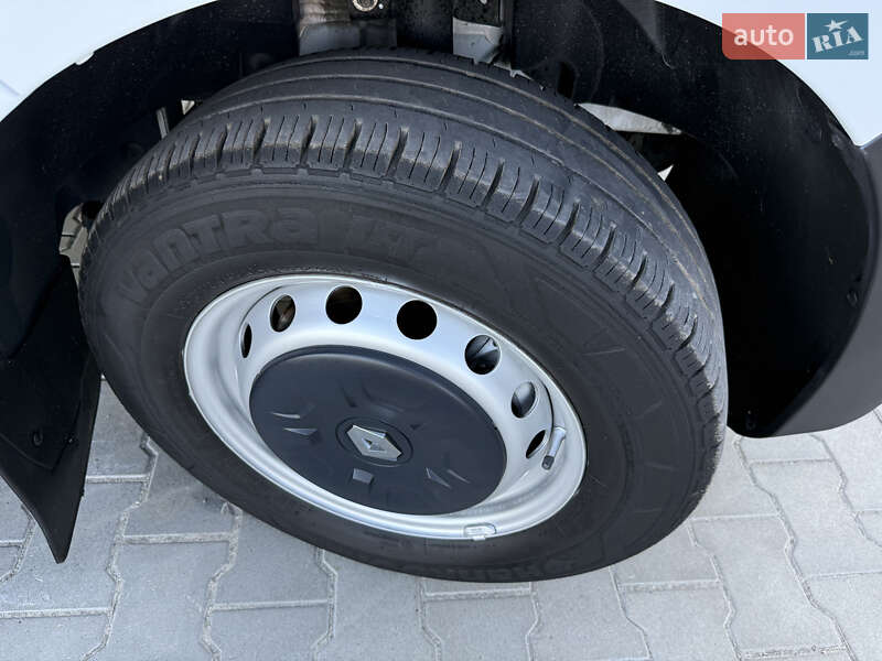 Грузовой фургон Renault Master 2021 в Дубно