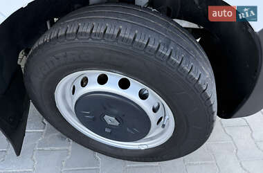 Грузовой фургон Renault Master 2021 в 