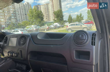 Грузопассажирский фургон Renault Master 2018 в 