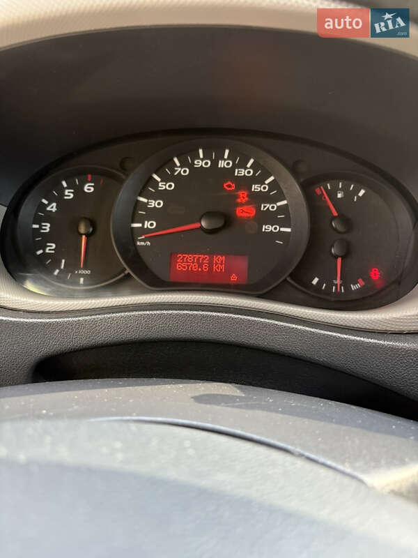 Грузовой фургон Renault Master 2015 в Львове