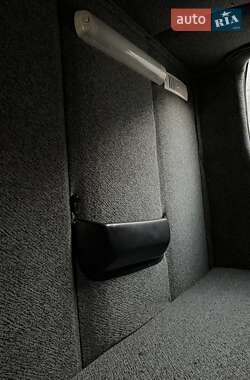 Грузовой фургон Renault Master 2015 в 