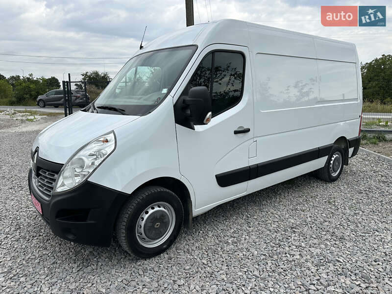 Грузовой фургон Renault Master 2016 в Радехове