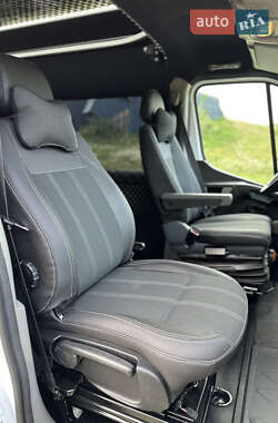 Микроавтобус Renault Master 2018 в 