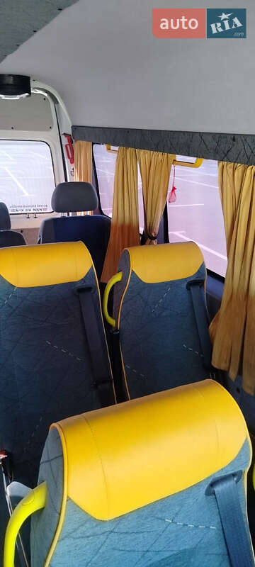 Микроавтобус Renault Master 2014 в Киеве