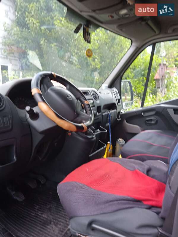 Грузовой фургон Renault Master 2013 в Радомышле