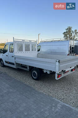 Грузопассажирский фургон Renault Master 2016 в 