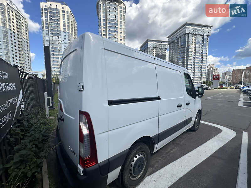 Грузовой фургон Renault Master 2021 в 