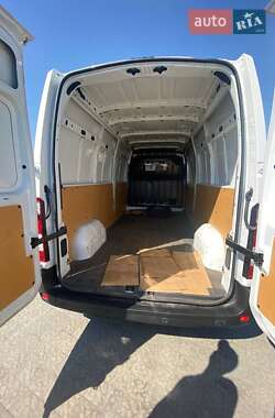 Грузовой фургон Renault Master 2020 в 
