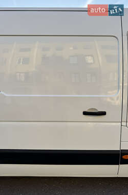 Грузовой фургон Renault Master 2020 в 