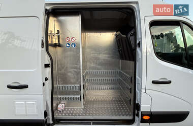 Грузовой фургон Renault Master 2021 в 