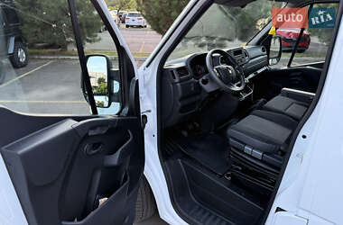 Грузовой фургон Renault Master 2021 в 