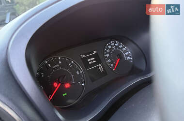 Грузовой фургон Renault Master 2021 в 