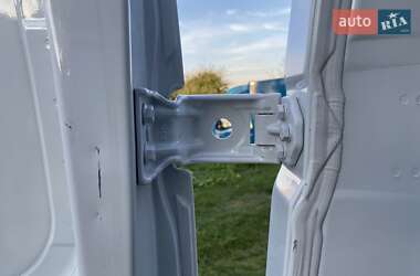 Грузовой фургон Renault Master 2019 в 