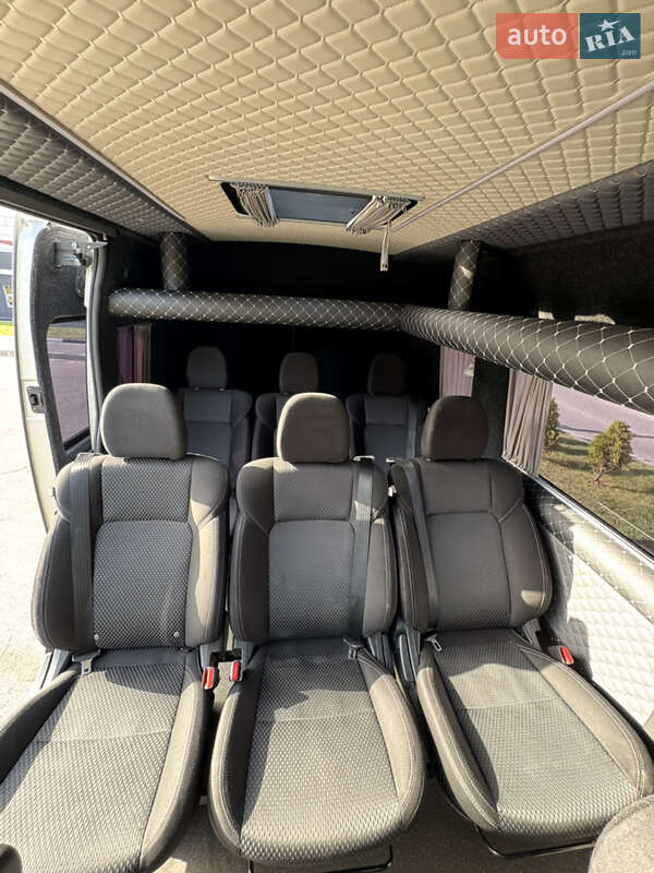 Микроавтобус Renault Master 2017 в Львове