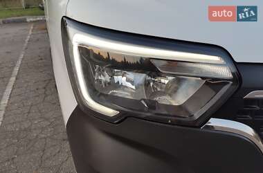 Грузовой фургон Renault Master 2020 в 