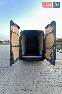 Грузовой фургон Renault Master 2022 в 