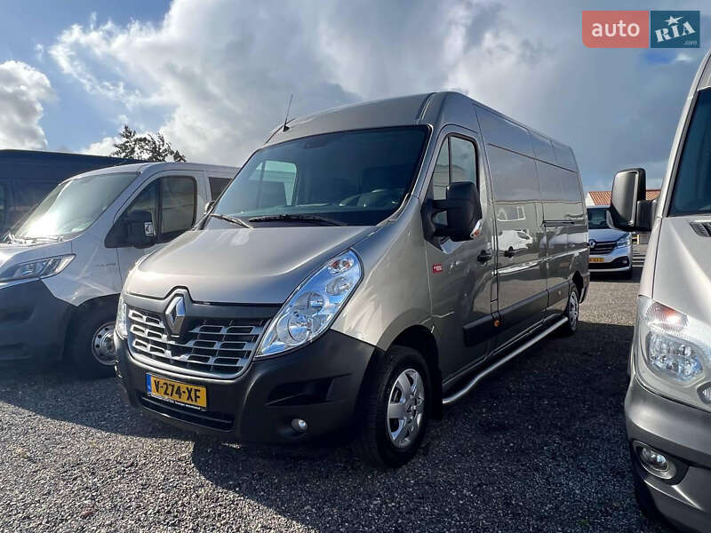 Грузовой фургон Renault Master 2019 в 
