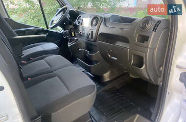 Грузовой фургон Renault Master 2018 в 