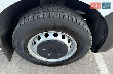 Грузовой фургон Renault Master 2021 в 